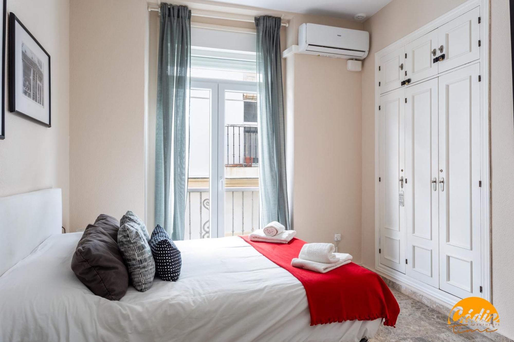 Cádiz Cinema - WIFI - PETFRIENDLY - ECOFRIENDLY Apartamento Exterior foto